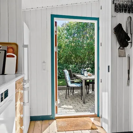 Stunning In With Kitchen * Asnæs